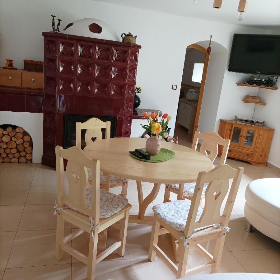 Kremze Old House In Forest מראה חיצוני תמונה