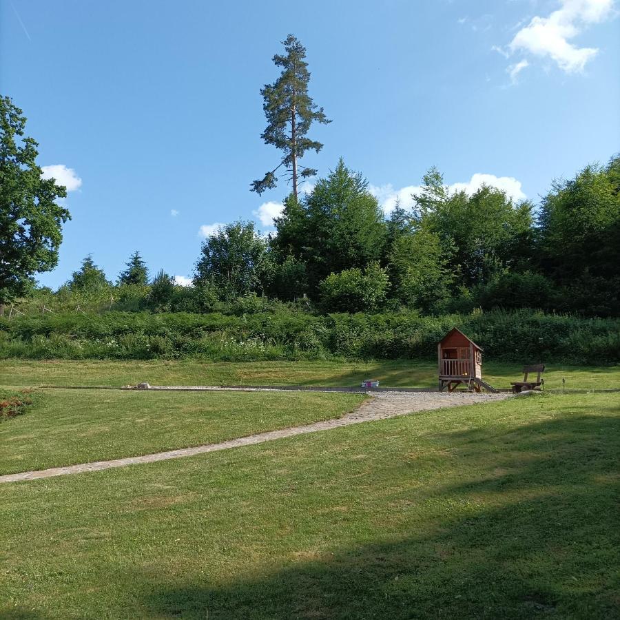 Kremze Old House In Forest מראה חיצוני תמונה
